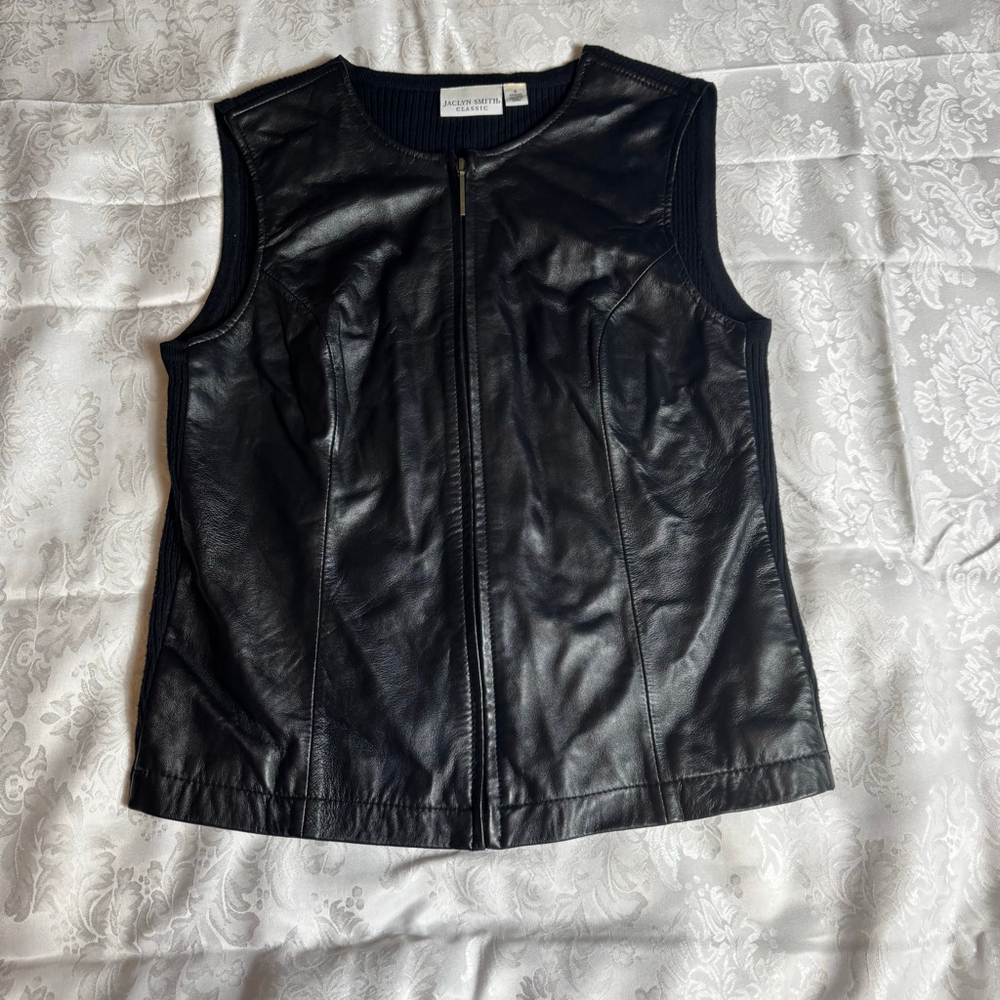 Women's Jaclyn Smith Black Genuine Leather Vest Size 8
